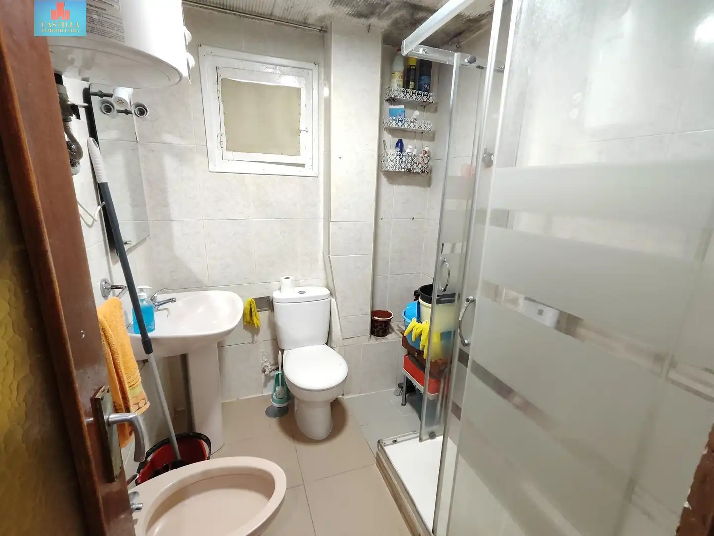 Baño de Piso en venta en Ávila con Calefacción y Terraza