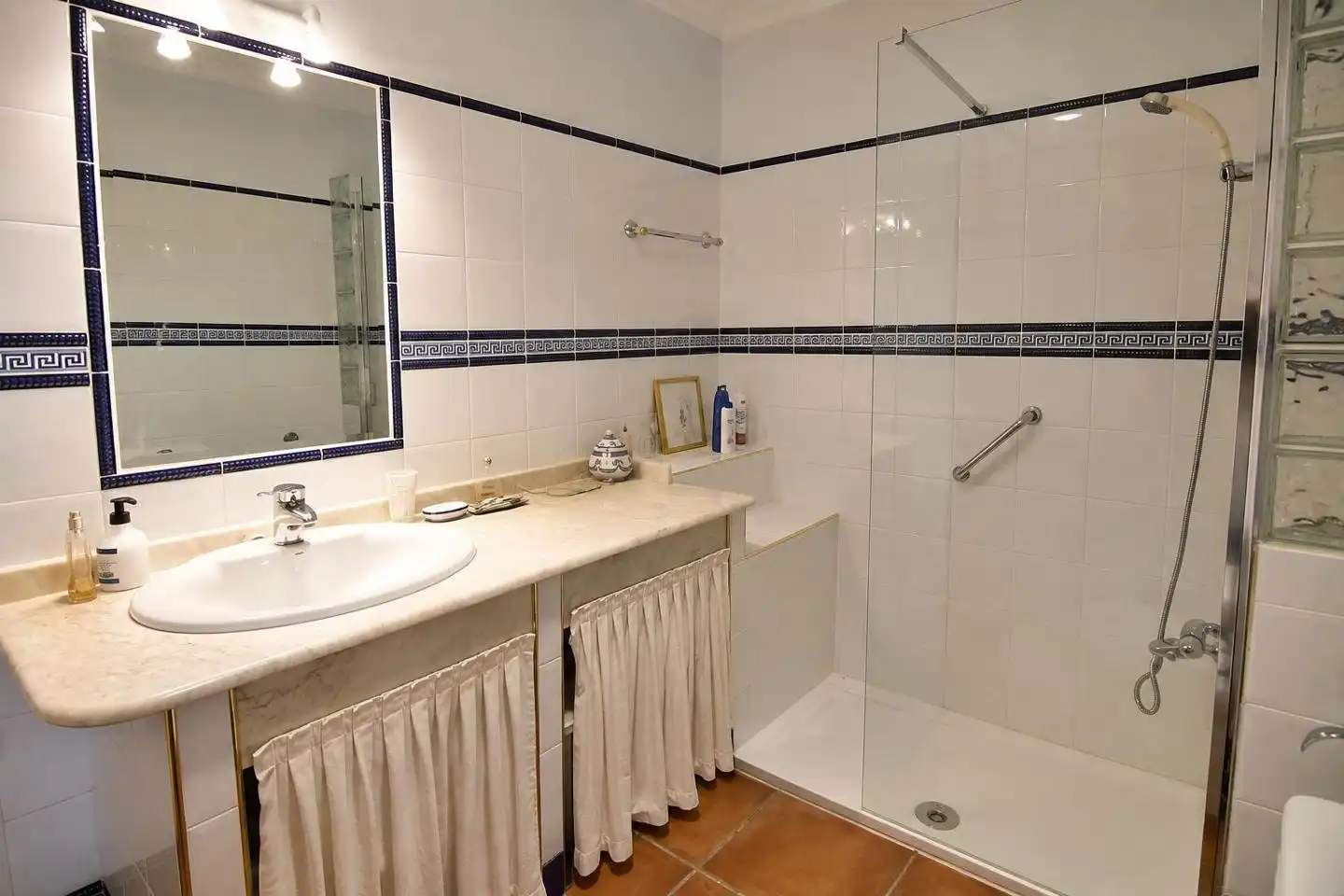 Baño de Casa o chalet en venta en Alcazarén con Calefacción, Jardín privado y Trastero