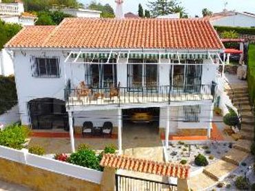 Xalet amb piscina en venda a Caleta de Vélez