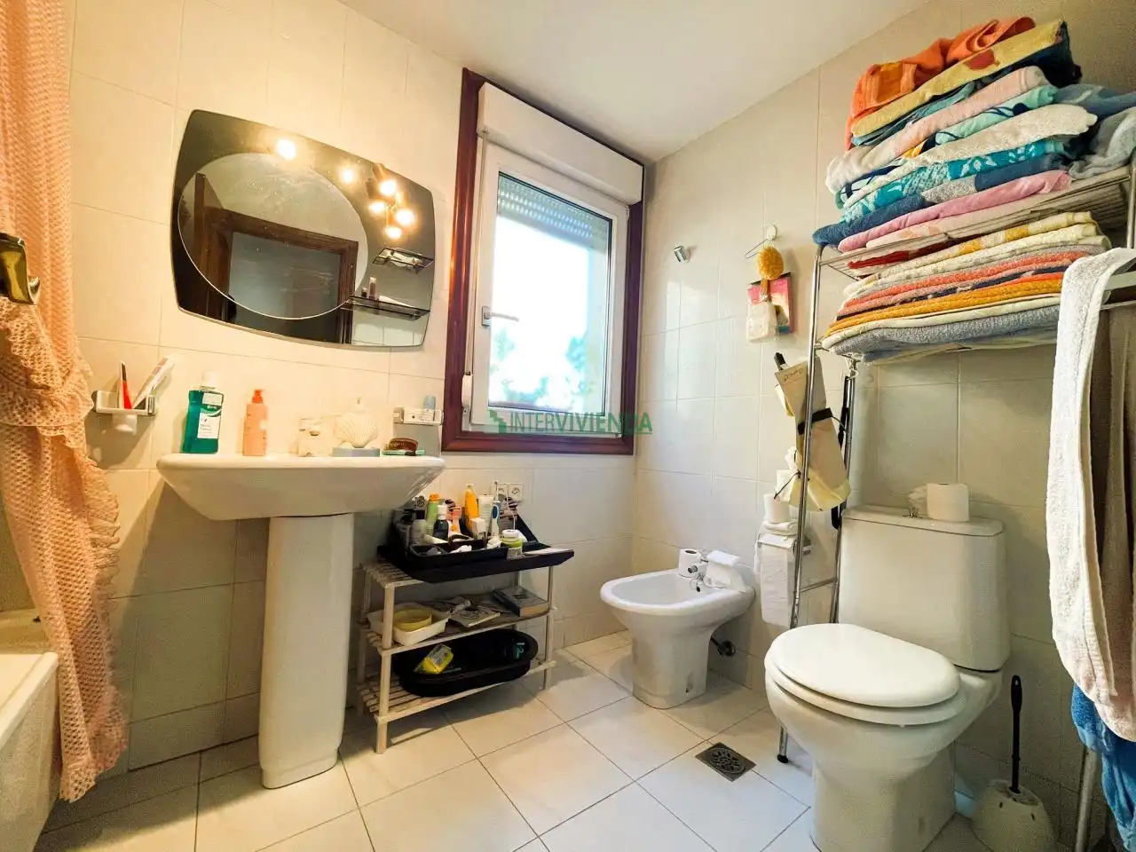 Baño de Planta baja en venta en Nigrán con Terraza, Trastero y Balcón