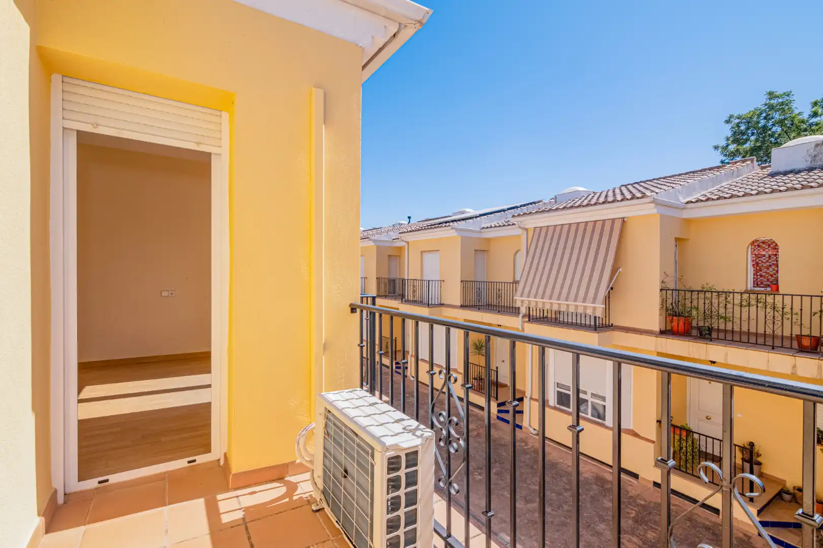 Terrassa de Casa adosada en venda en Vegas del Genil amb Aire condicionat, Calefacció i Terrassa