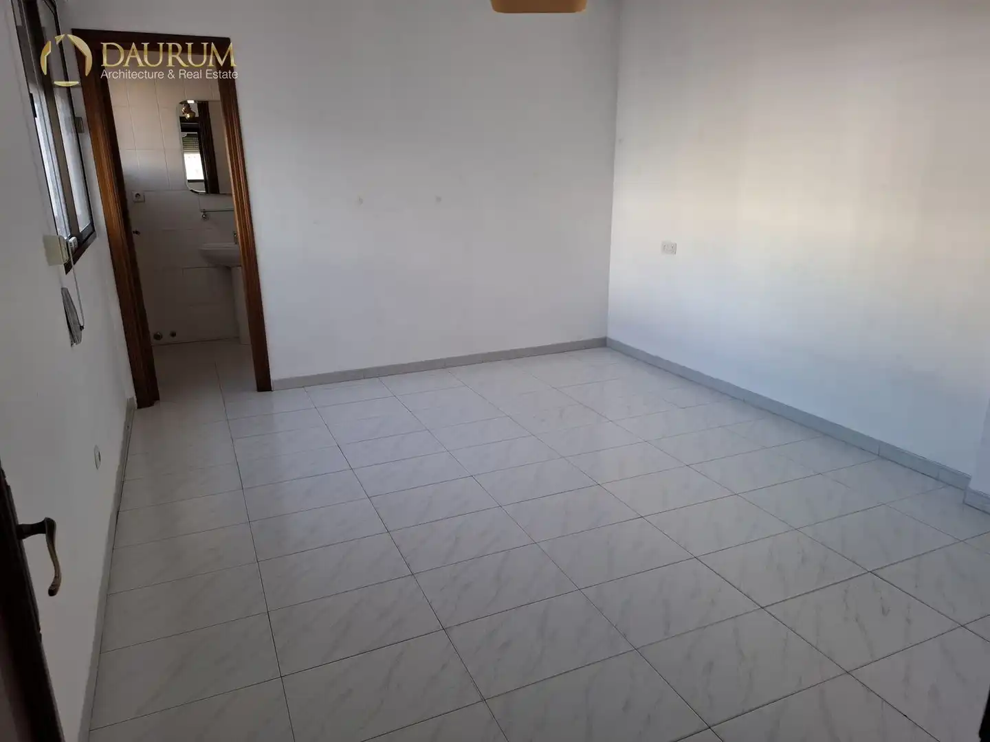 Dormitori de Casa o xalet en venda en Tomares amb Aire condicionat, Calefacció i Terrassa