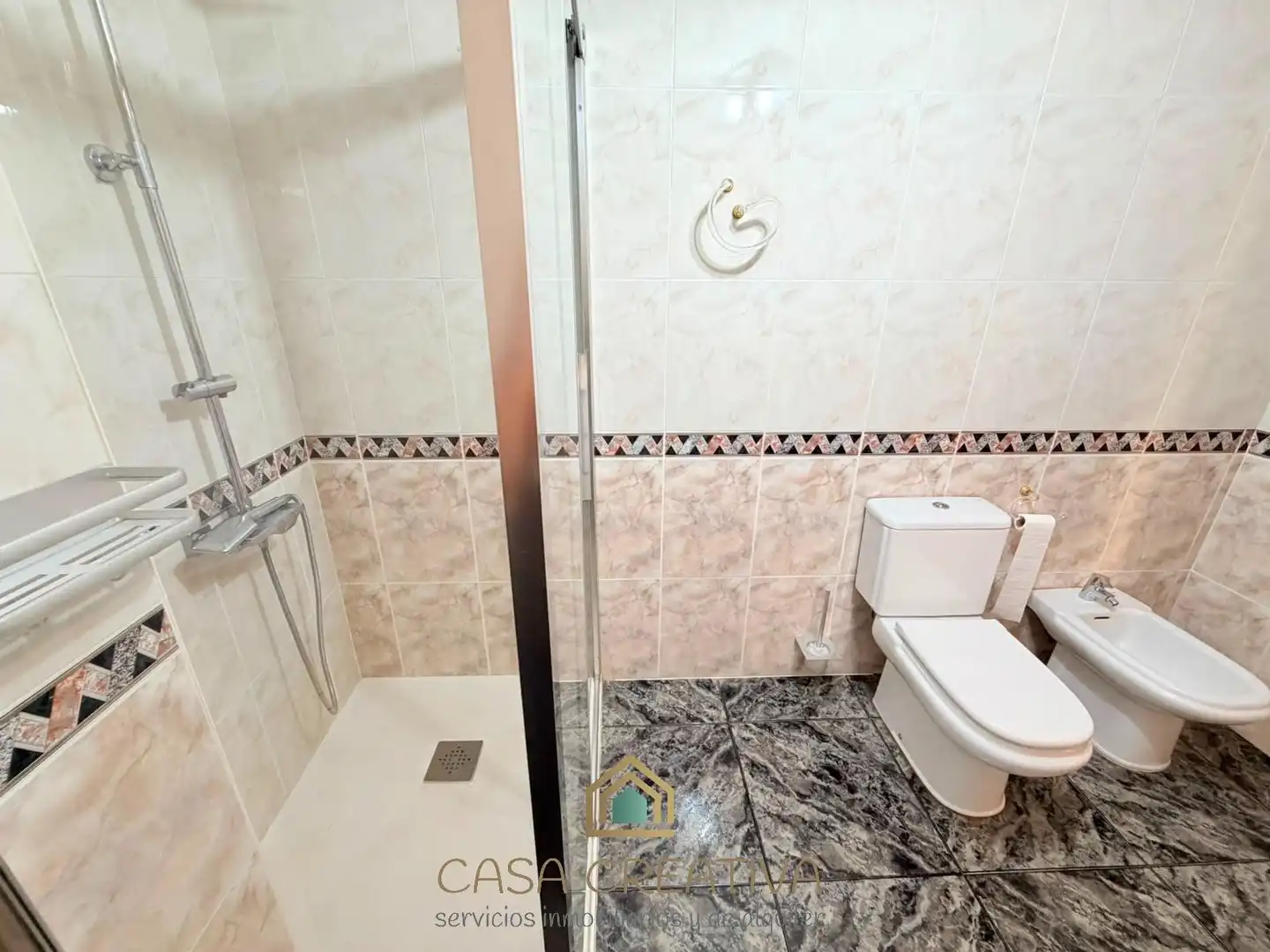 Baño de Casa adosada en venta en Xàtiva con Aire acondicionado, Calefacción y Terraza