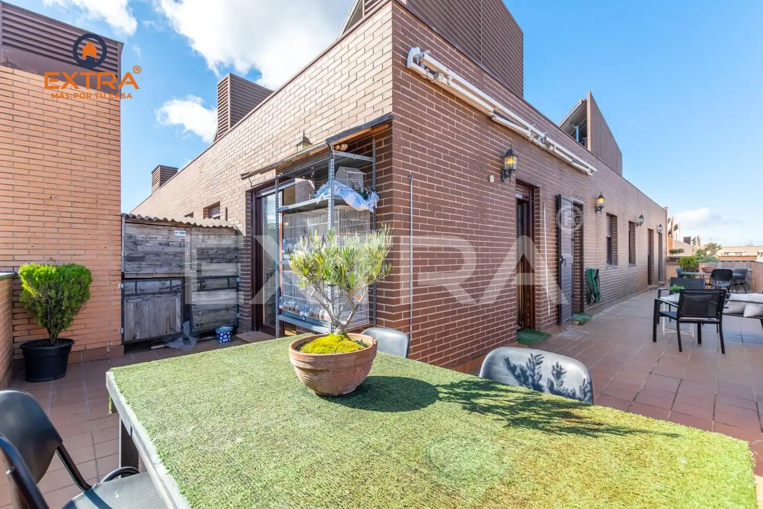 Vista exterior de Ático en venta en Las Rozas de Madrid con Calefacción, Jardín privado y Terraza