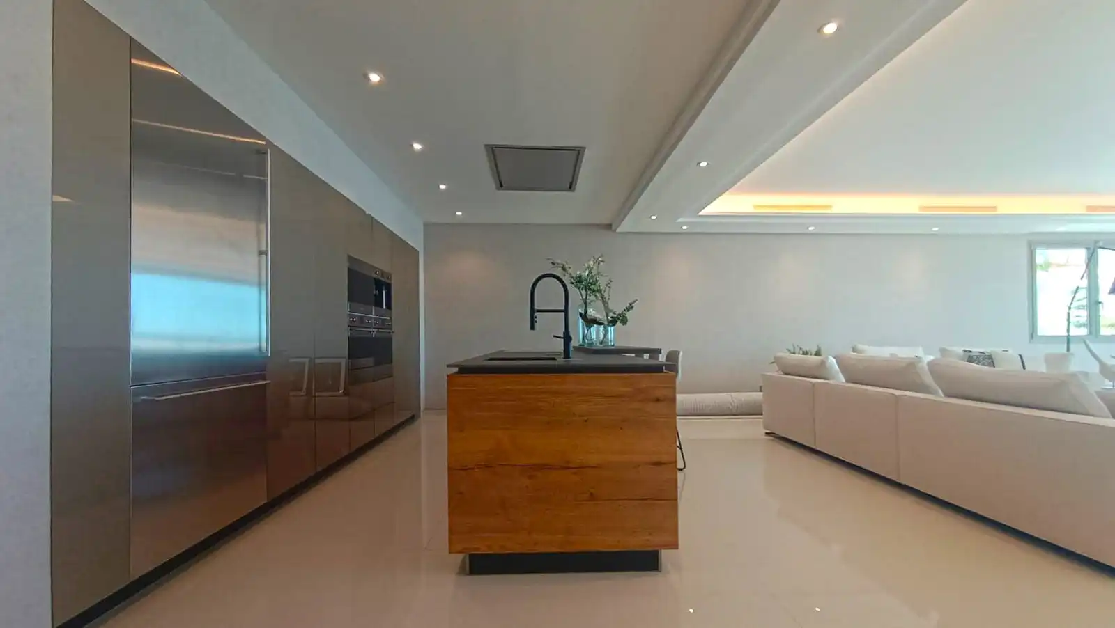 Cocina de Apartamento en venta en Marbella con Aire acondicionado, Calefacción y Terraza