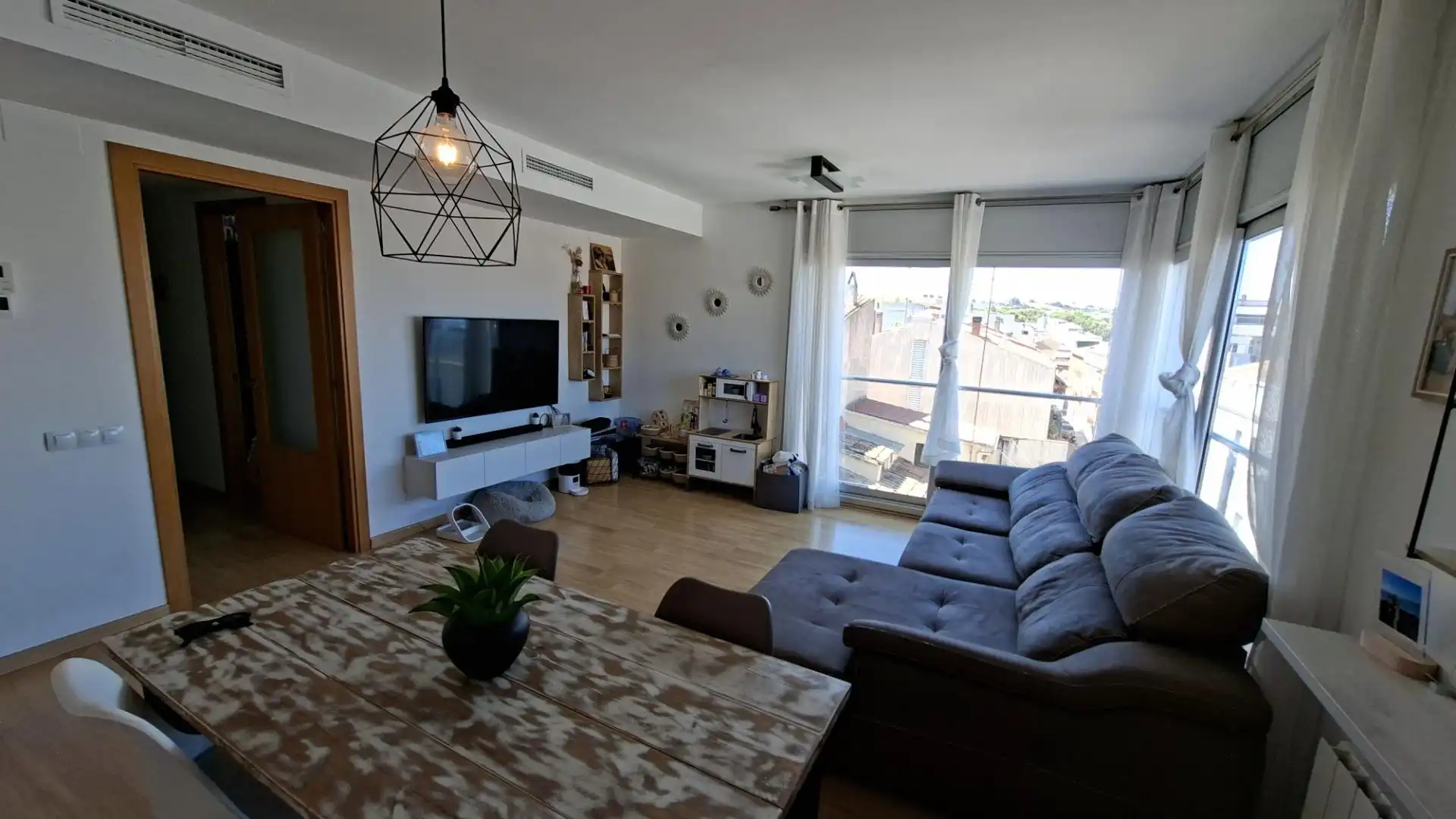 Living room of Flat for sale in Parets del Vallès  with Air Conditioner and Heating