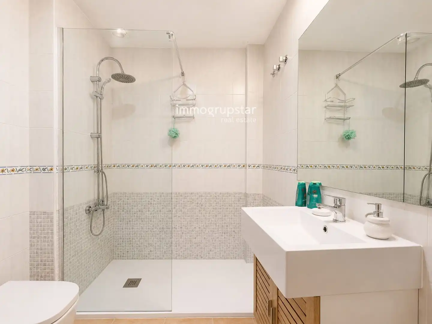 Badezimmer von Wohnung zum Verkauf in Calonge i Sant Antoni mit Heizung und Möbliert