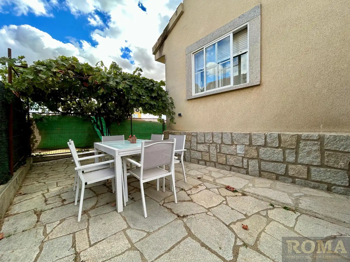 Terraza de Casa o chalet en venta en Villamayor con Calefacción, Parquet y Trastero