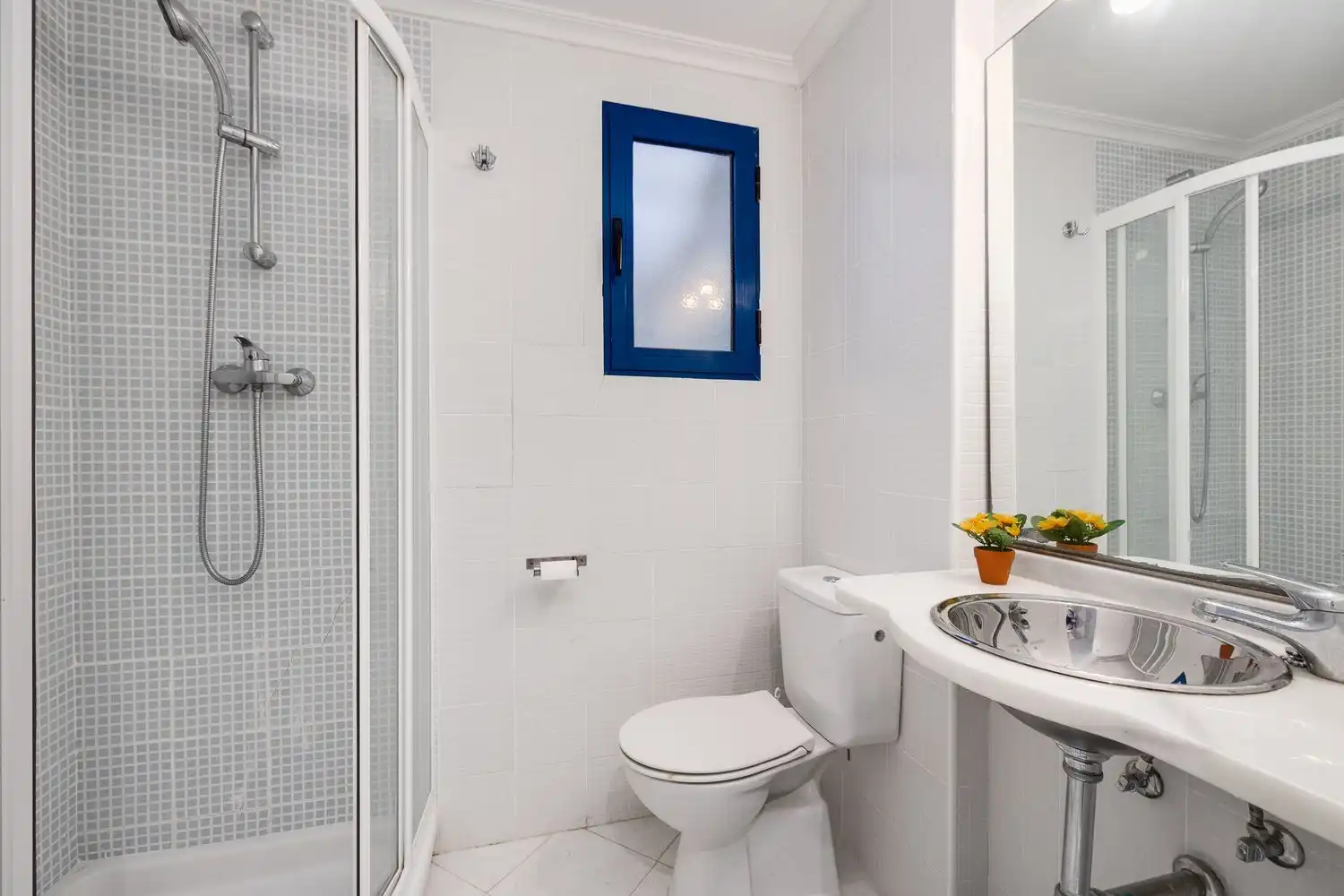 Baño de Piso en venta en Orihuela con Aire acondicionado, Calefacción y Amueblado