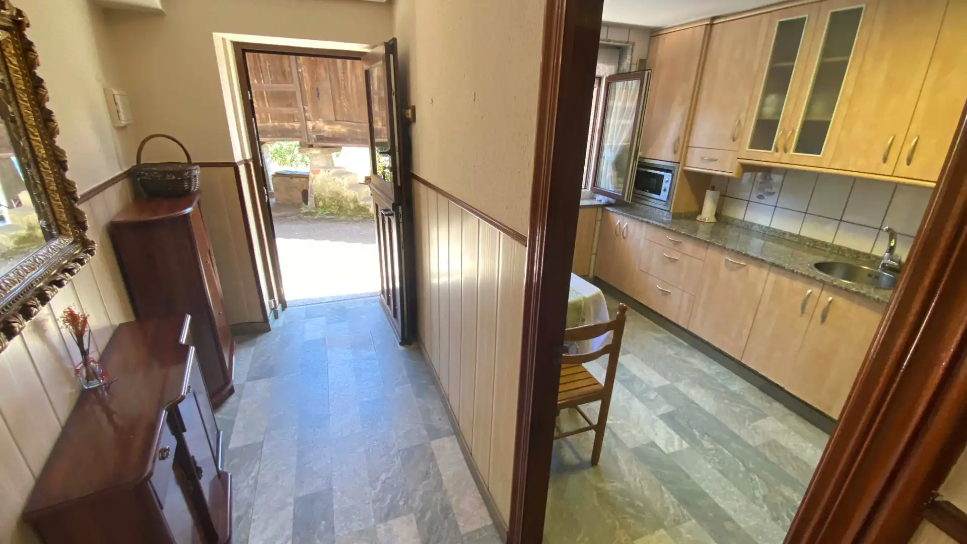 Cocina de Casa o chalet en venta en San Martín del Rey Aurelio con Calefacción, Jardín privado y Trastero