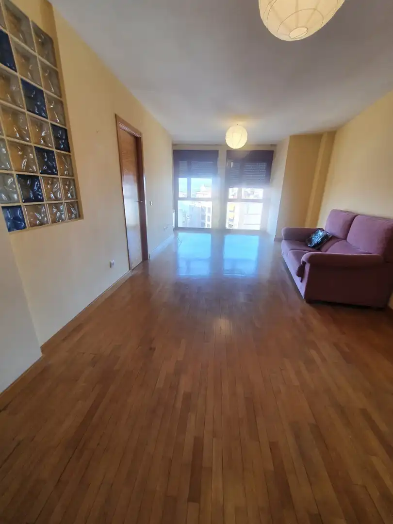 Sala de estar de Piso en venta en Talavera de la Reina con Aire acondicionado, Calefacción y Amueblado