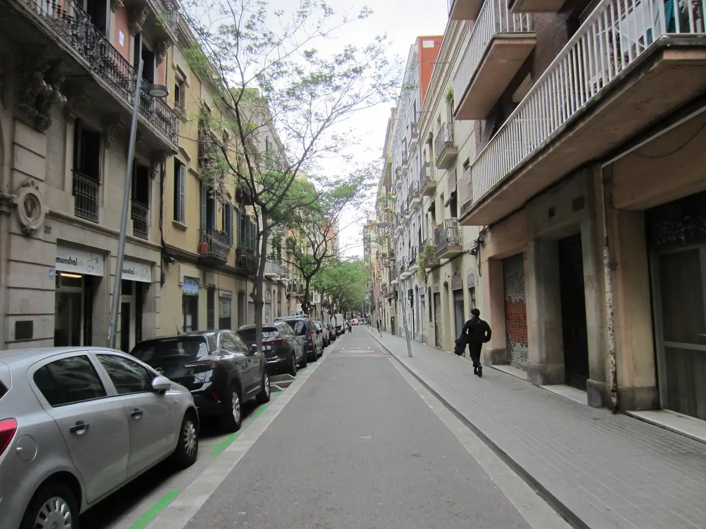 Vista exterior de Piso en venta en Barcelona con Aire acondicionado, Calefacción y Amueblado