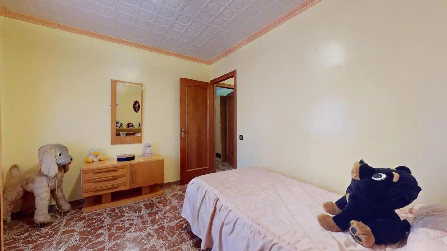 Dormitori de Casa o xalet en venda en Viladecans amb Jardí privat i Terrassa
