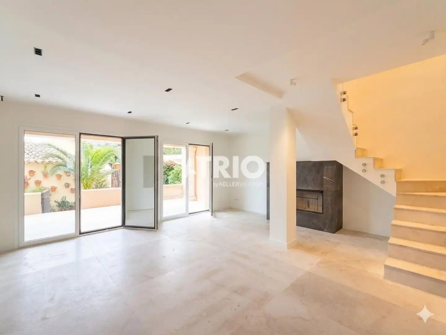 Außenansicht von Maisonette zum Verkauf in Calvià mit Klimaanlage, Heizung und Terrasse