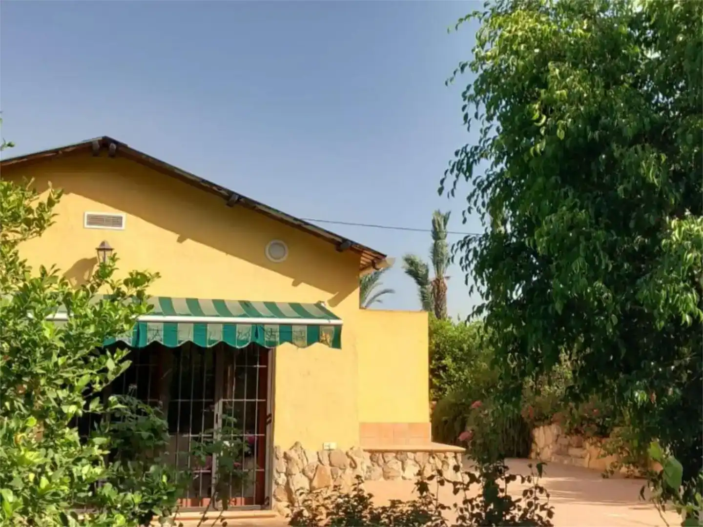 Vista exterior de Finca rústica en venda en  Murcia Capital amb Aire condicionat