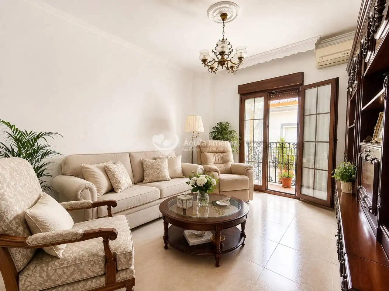 Living room of Flat for sale in Alcalá de Guadaira  with Air Conditioner, Heating and Storage room