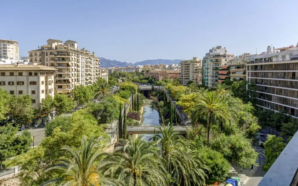 Außenansicht von Wohnungen zum Verkauf in  Palma de Mallorca mit Heizung und Terrasse
