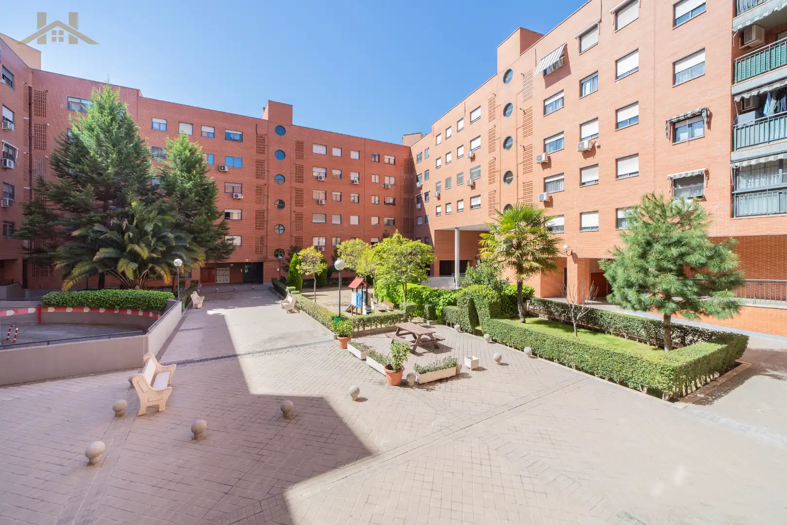 Exterior view of Flat for sale in Alcorcón  with Air Conditioner and Heating