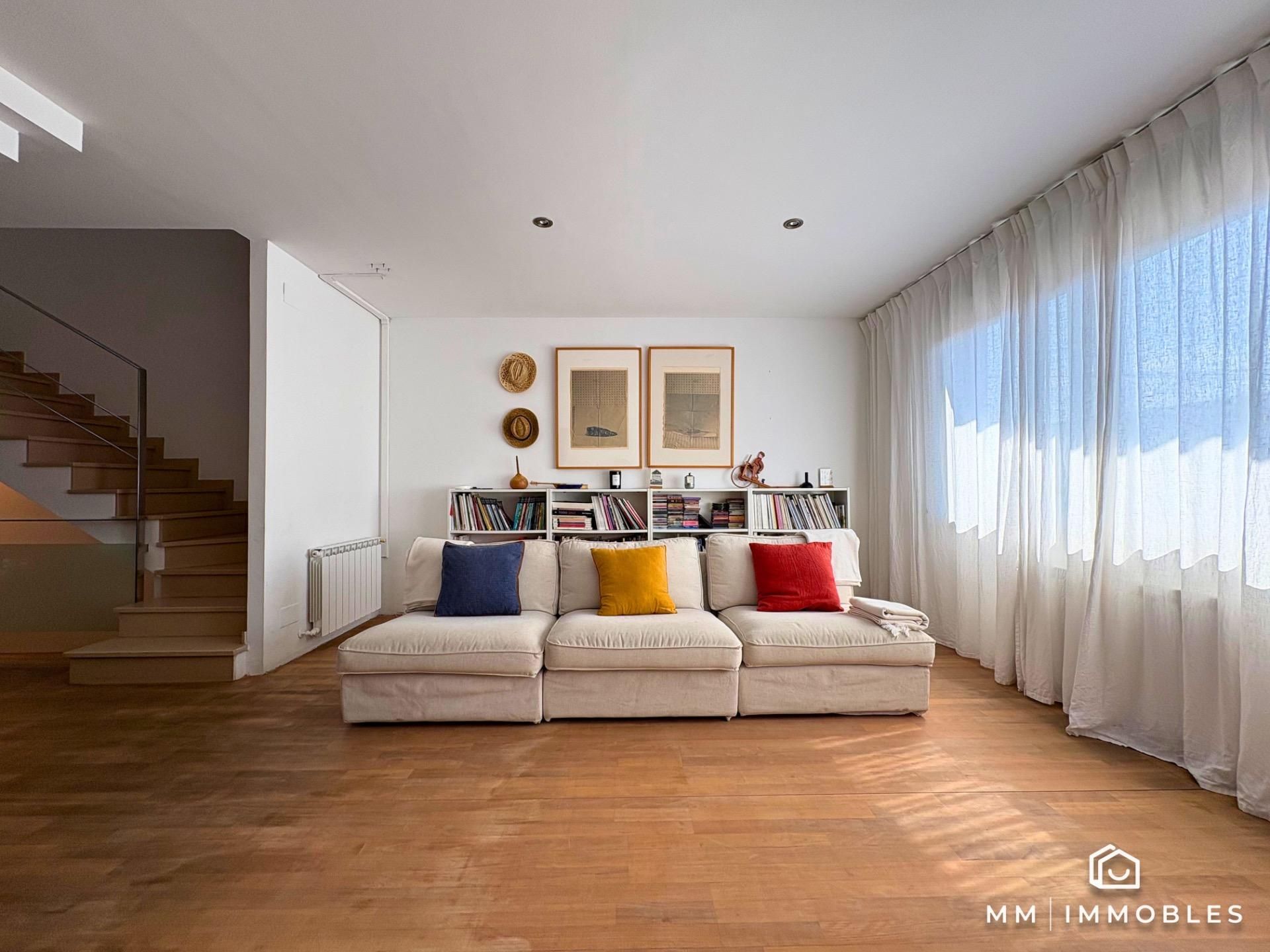 Sala de estar de Casa adosada en venta en Les Franqueses del Vallès con Calefacción, Terraza y Balcón