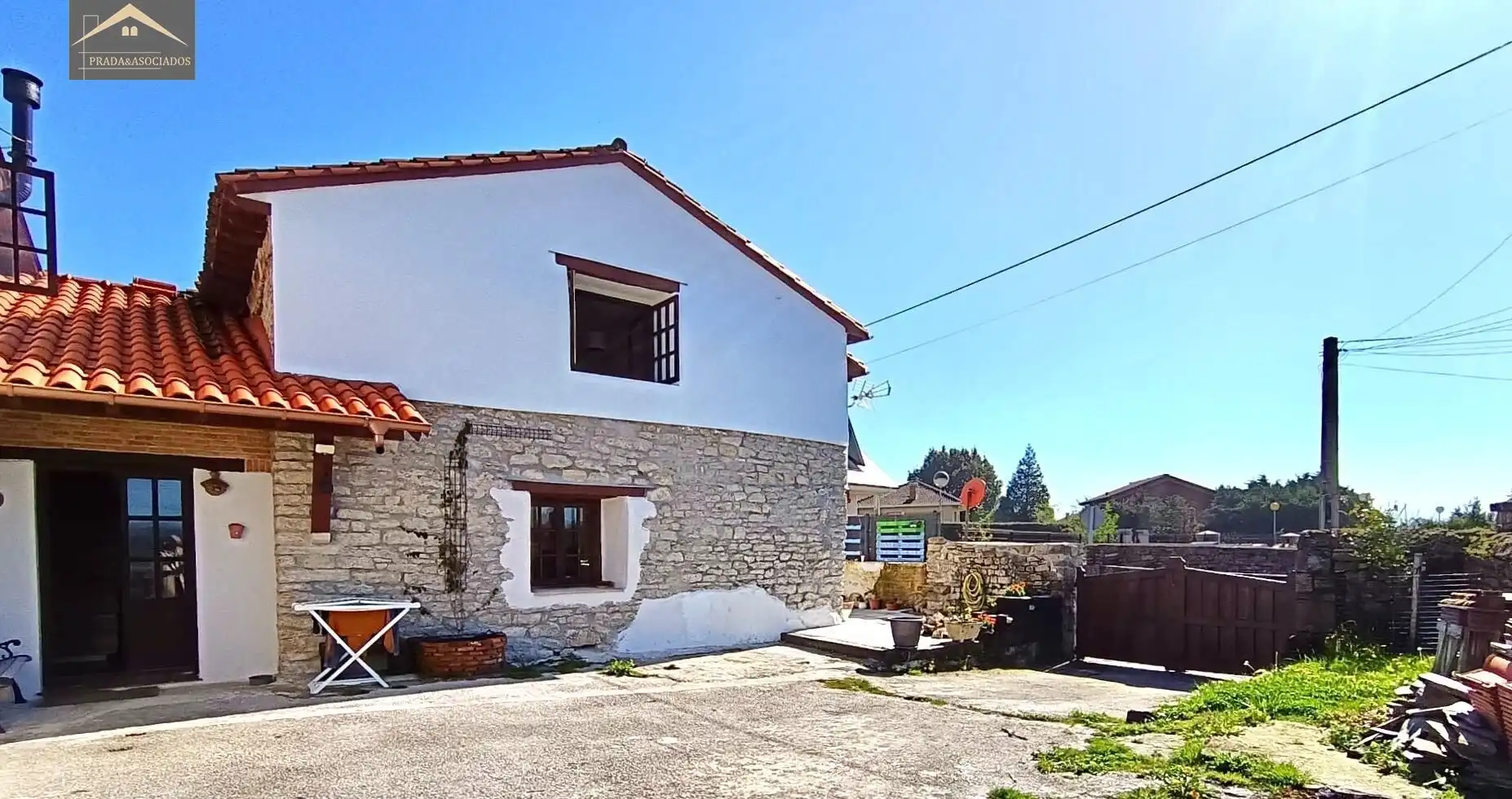 Vista exterior de Casa o chalet en venta en Suances con Calefacción, Terraza y Trastero
