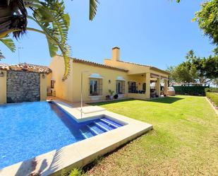 Garden of House or chalet for sale in Manilva  with Air Conditioner, Heating and Private garden