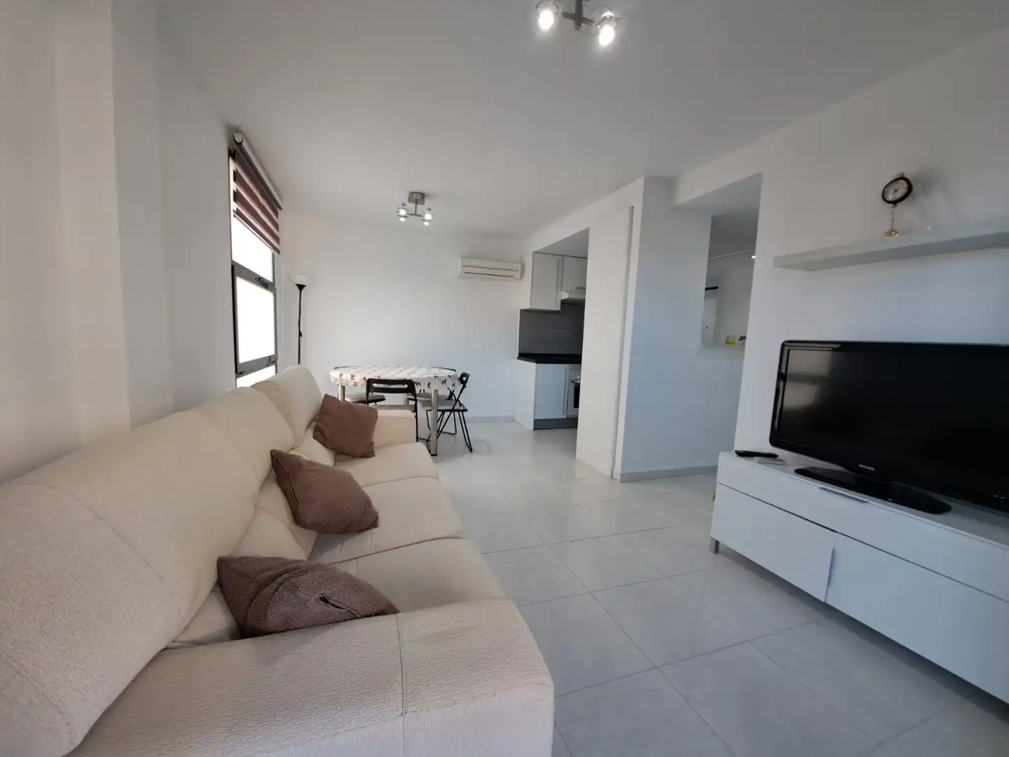 Sala d'estar de Apartament en venda en Moncofa amb Aire condicionat, Terrassa i Moblat