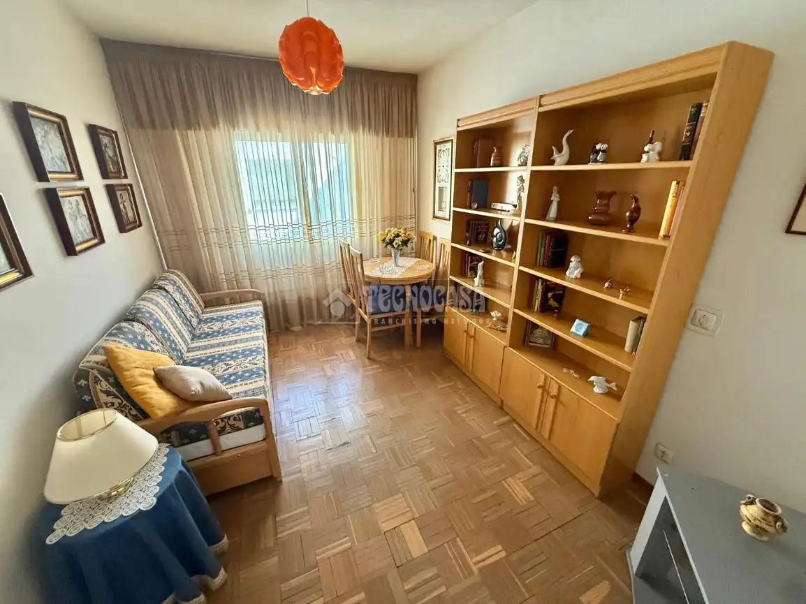 Sala de estar de Piso en venta en Alcorcón con Parquet