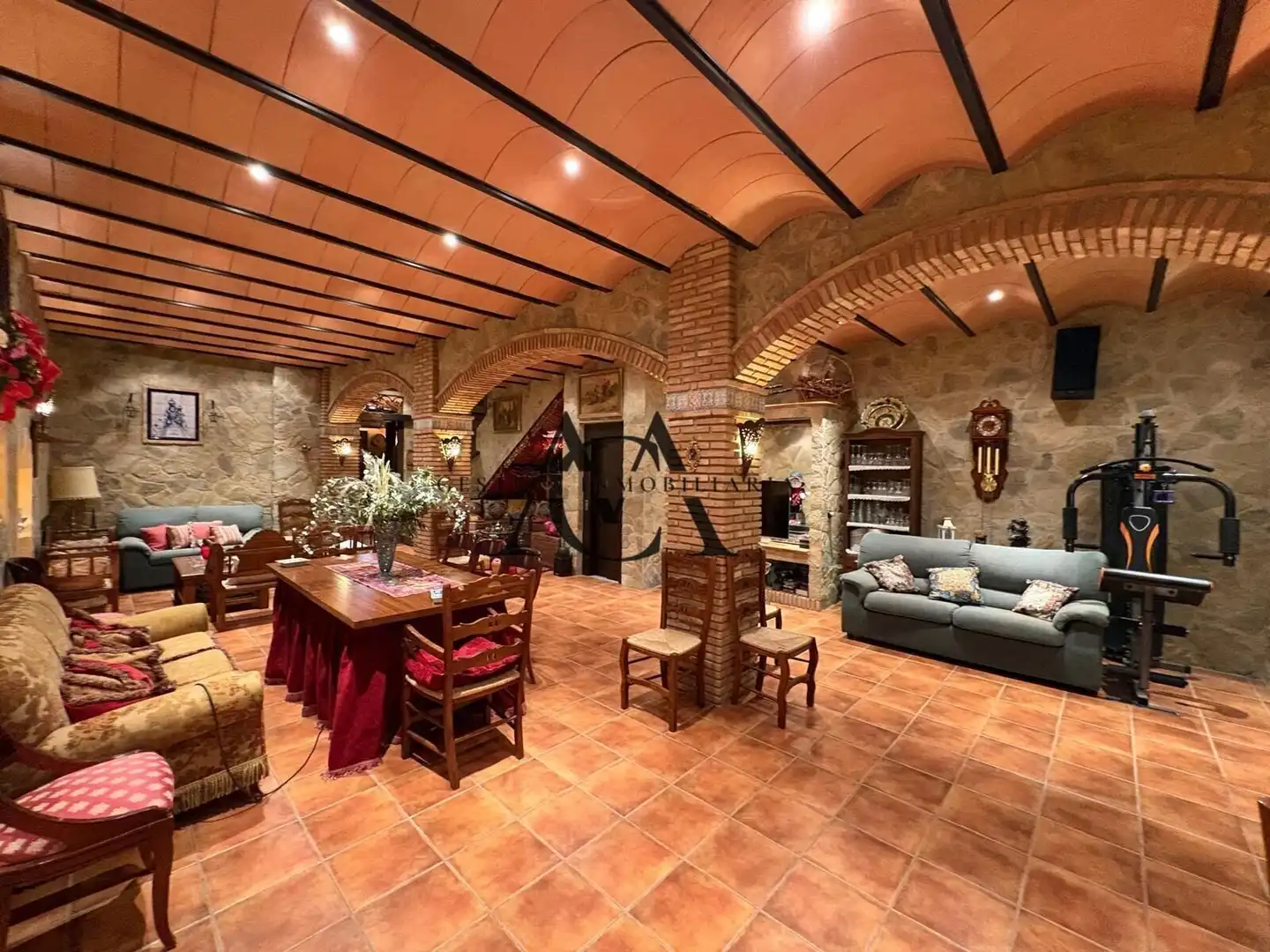 Casa o xalet en venda en Lucena amb Piscina comunitària