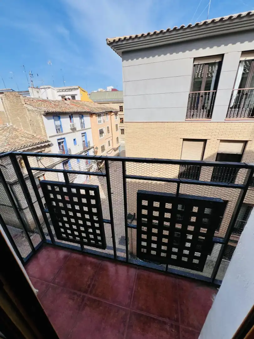 Balcony of Flat for sale in Zaragoza  with Heating, Oven and Washing machine