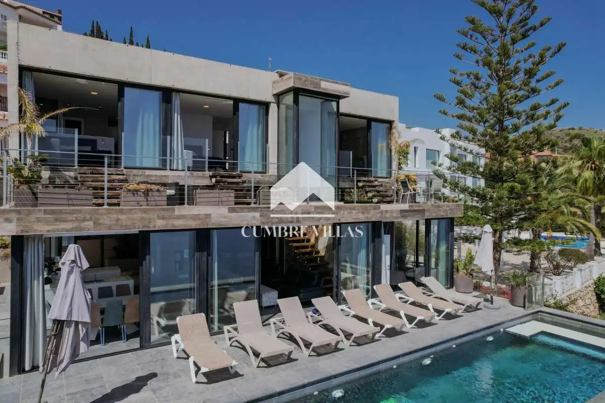 Exterior view of Houses for sale in Salobreña  with Private garden, Terrace and Storage room