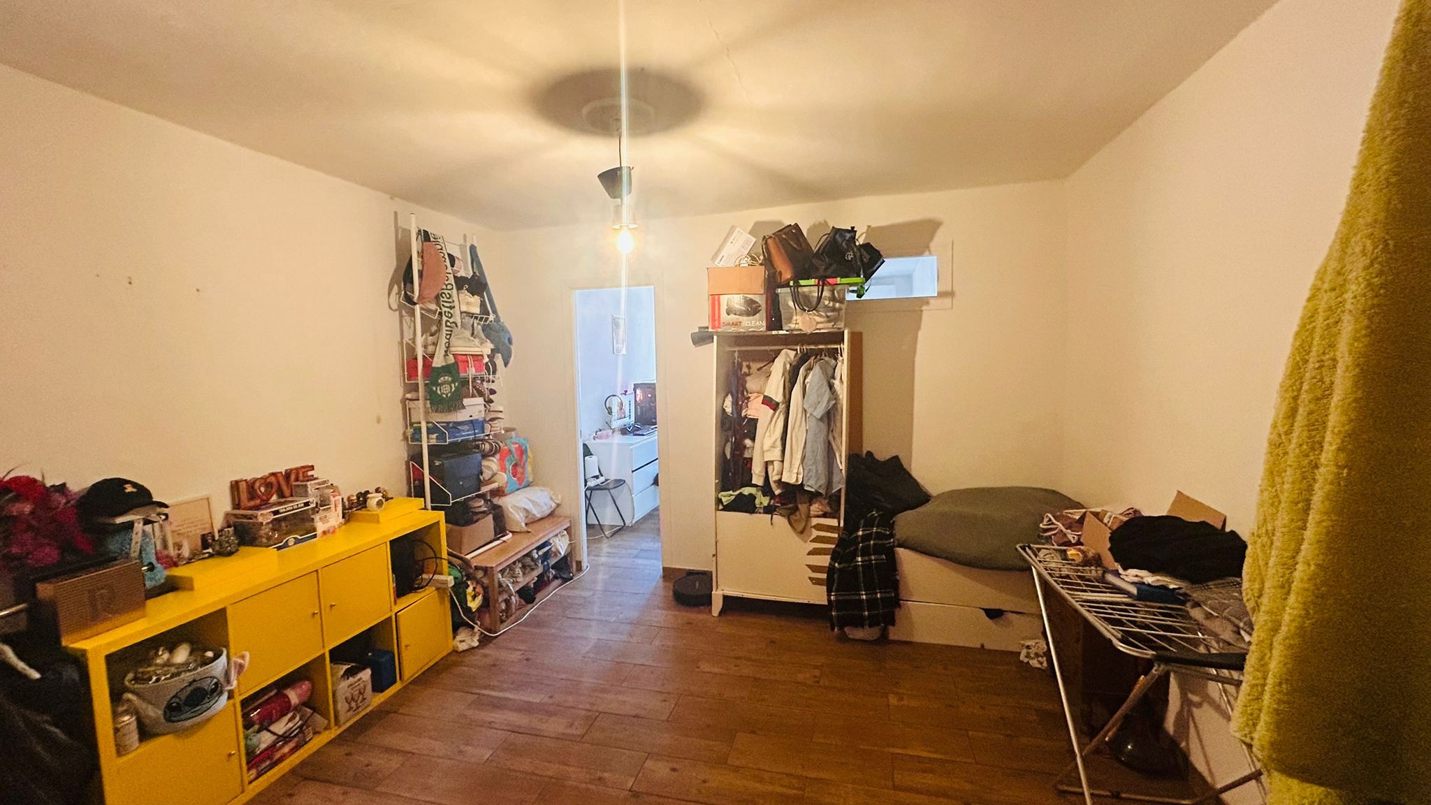 Bedroom of Flat for sale in  Sevilla Capital  with Balcony