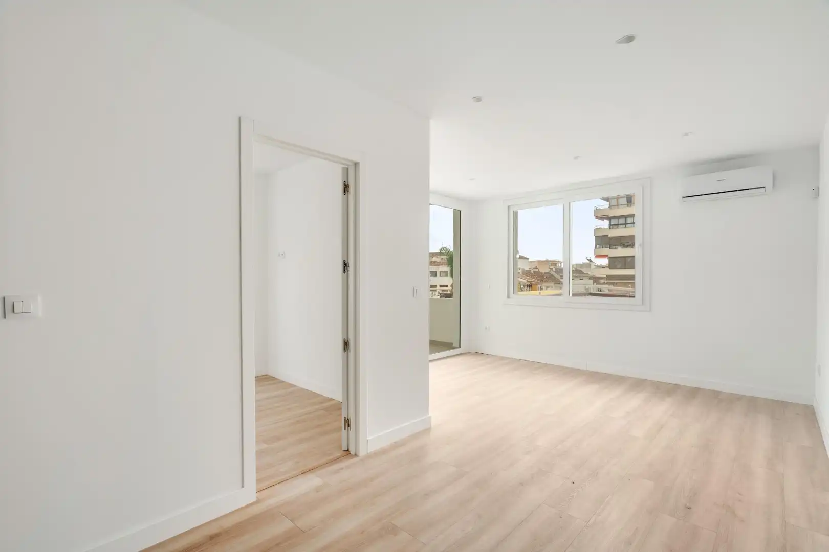 Flat with terrace for sale in Plaza Nogalera, imagen 6
