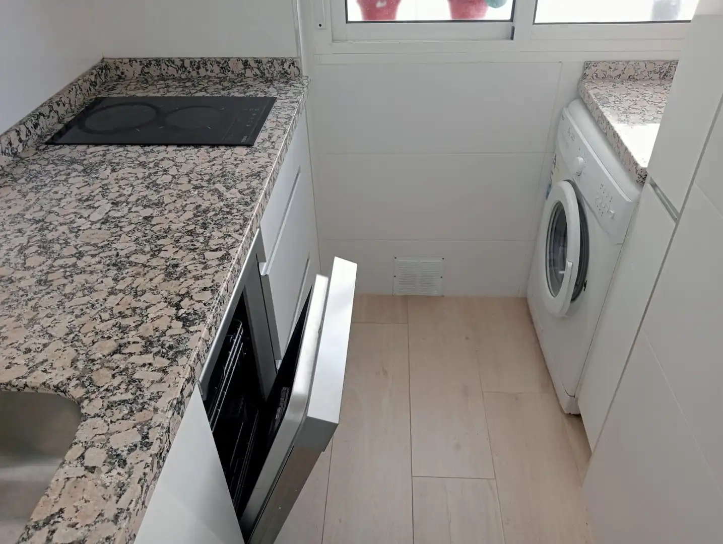 Flat with lift to rent in Macarena, imagen 2