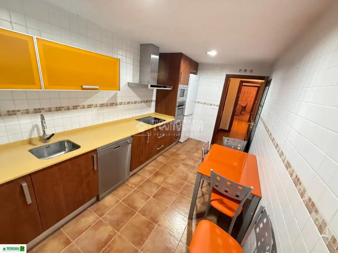 Cocina de Piso en venta en Ciudad Real con Calefacción
