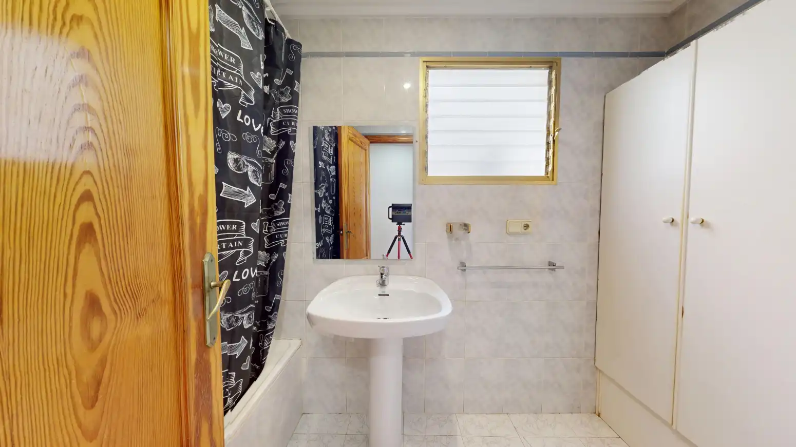 Baño de Piso en venta en Crevillent con Balcón