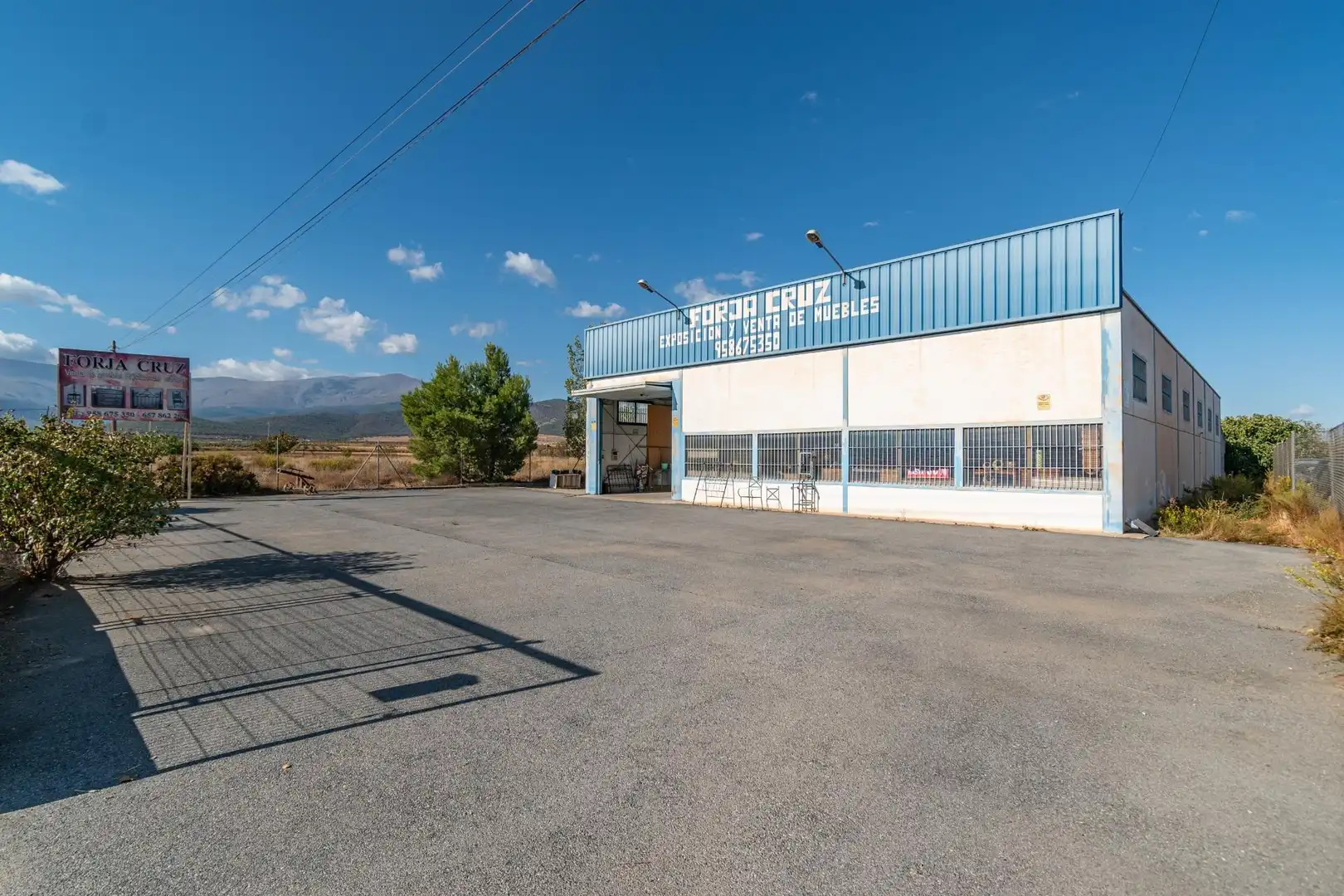Vista exterior de Nave industrial en venta en Cogollos de Guadix