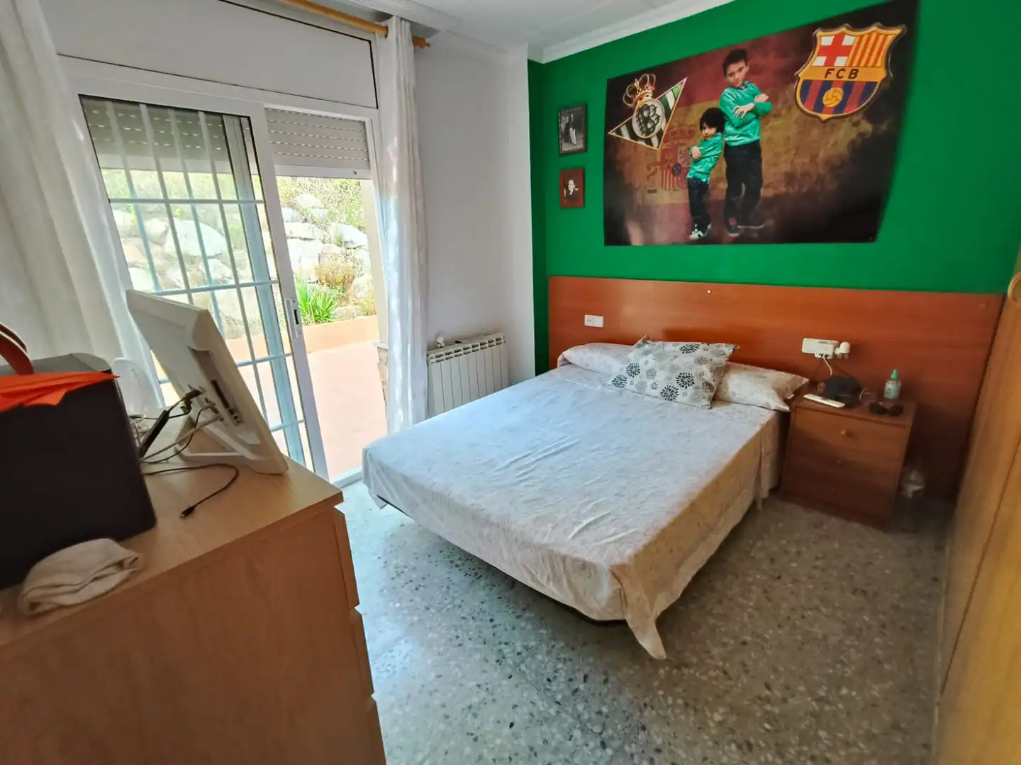 Dormitori de Casa o xalet en venda en Calella amb Calefacció, Jardí privat i Terrassa