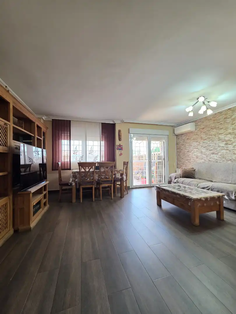 Living room of Detached homes for sale in Getafe  with Air Conditioner, Heating and Parquet flooring