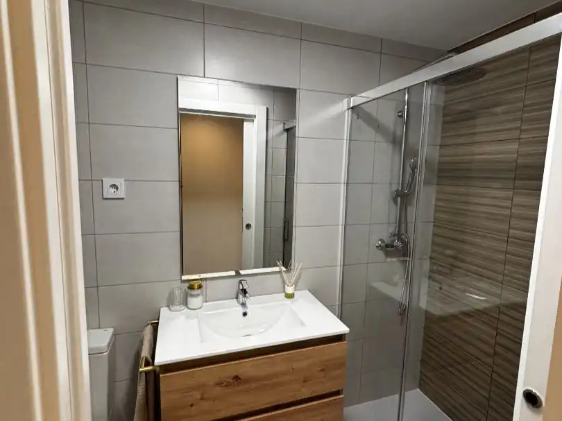 Baño de Piso de alquiler en Las Lagunas