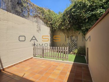 Casa con balcone in vendita a Carrer de Pontevedra