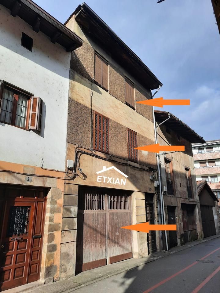 Exterior view of House or chalet for sale in Oñati  with Storage room and Balcony