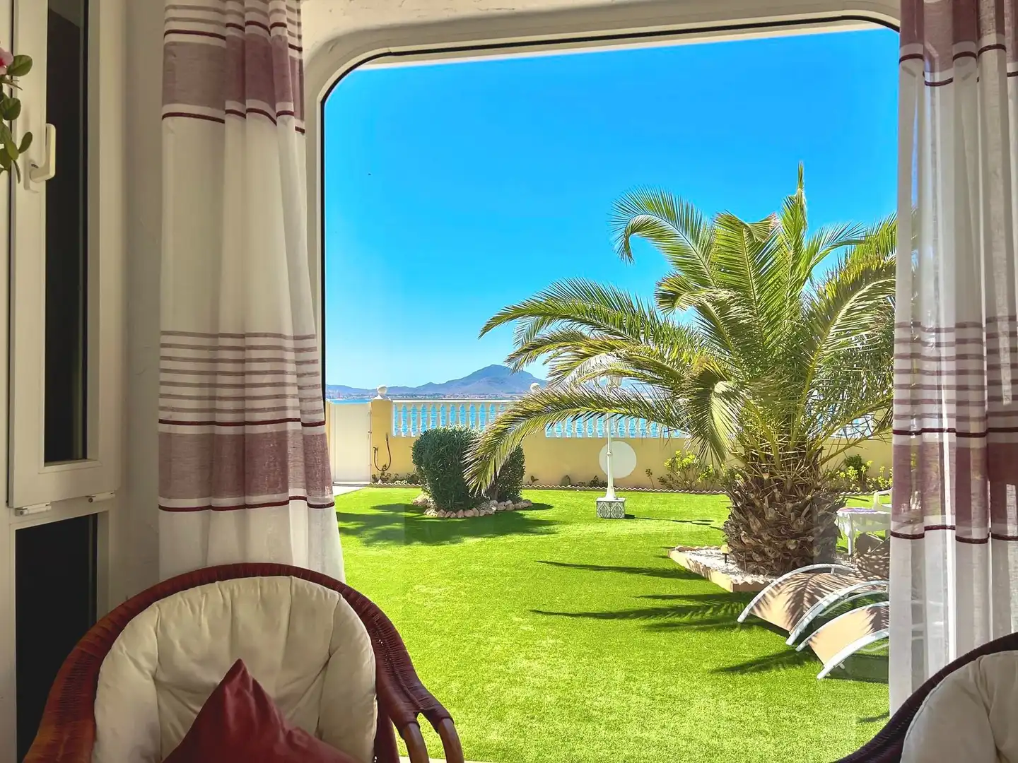 Terrasse von Haus oder Chalet zum Verkauf in La Manga del Mar Menor mit Klimaanlage, Heizung und Privatgarten