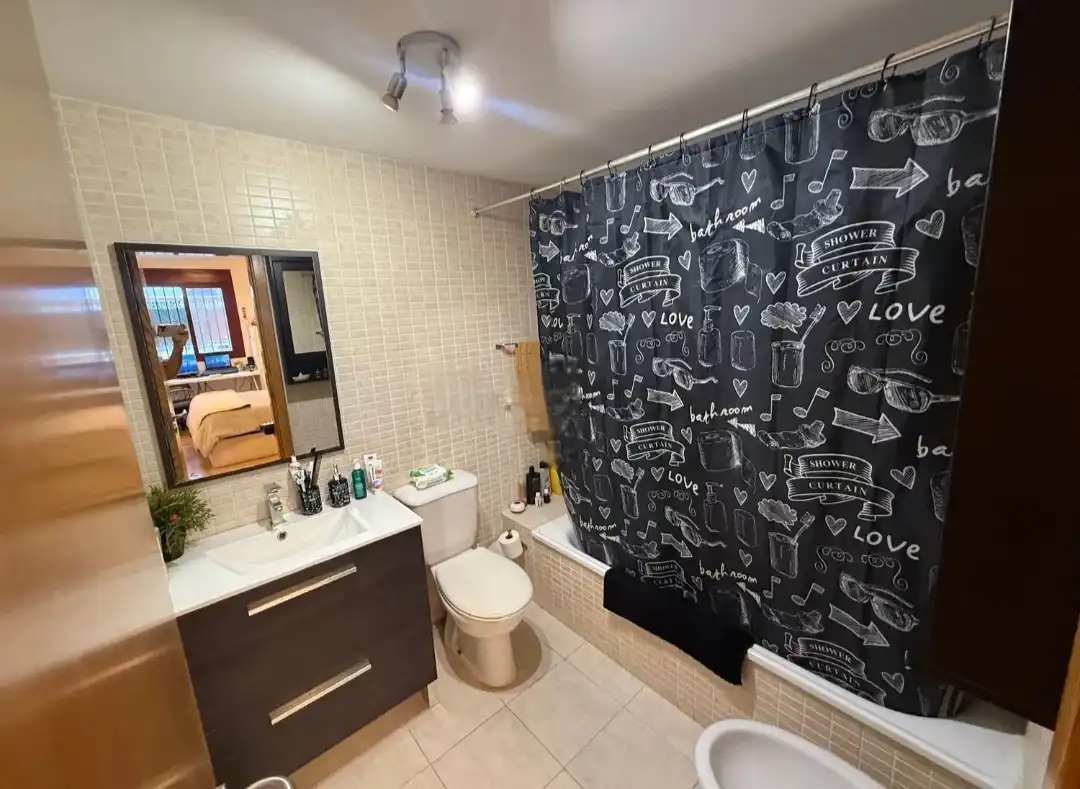 Baño de Planta baja en venta en Torremolinos con Terraza y Piscina
