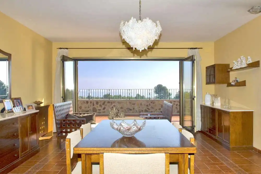 Comedor de Finca rústica en venta en Almoster con Calefacción, Terraza y Piscina