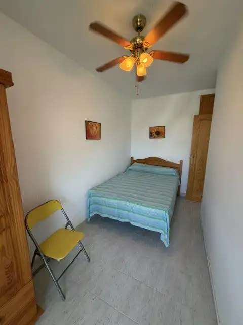 Dormitori de Apartament en venda en Alcanar amb Terrassa