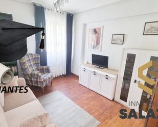 Living room of Flat to rent in Bilbao   with Heating