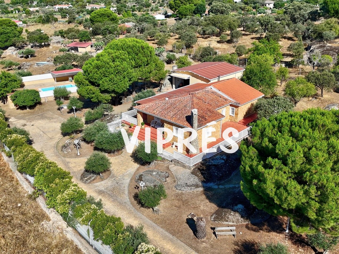 Vista exterior de Casa o xalet en venda en Malpartida de Cáceres amb Aire condicionat, Calefacció i Terrassa