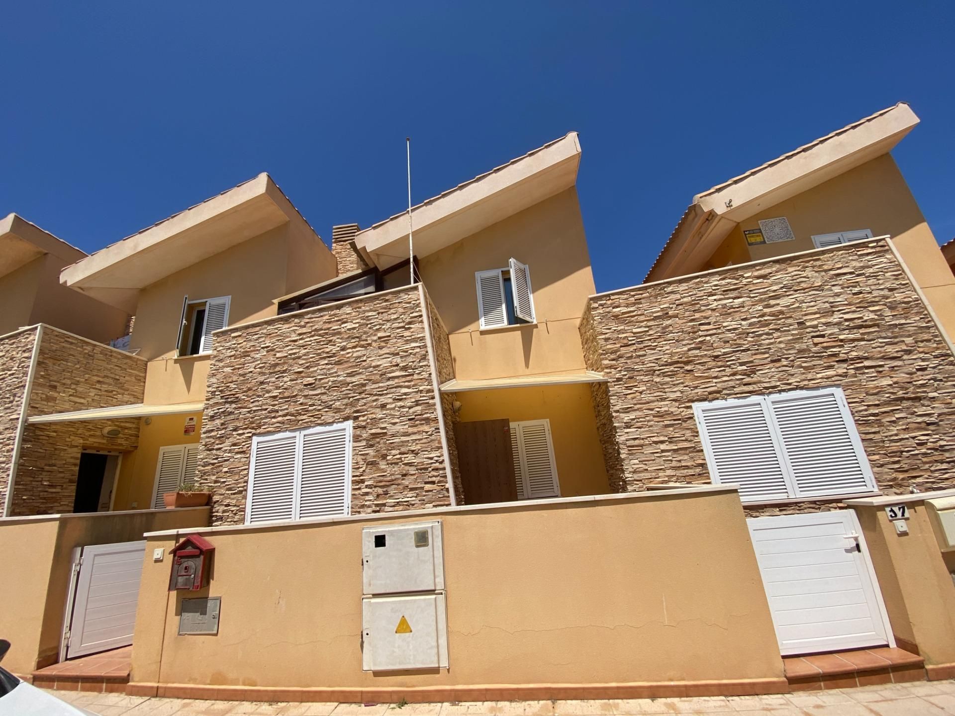 Exterior view of Single-family semi-detached for sale in Cartagena  with Private garden, Terrace and Balcony