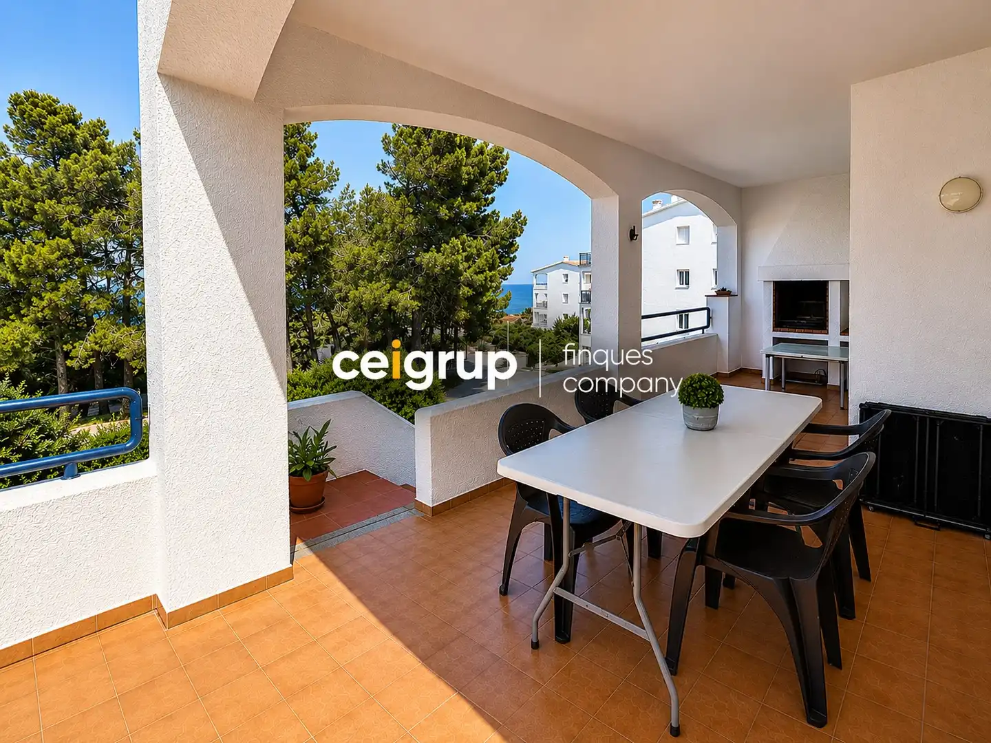 Terraza de Planta baja en venta en Llançà con Terraza, Trastero y Piscina