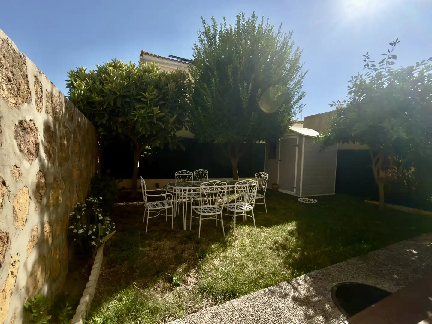 Jardí de Casa o xalet en venda en Tomares amb Aire condicionat, Calefacció i Terrassa